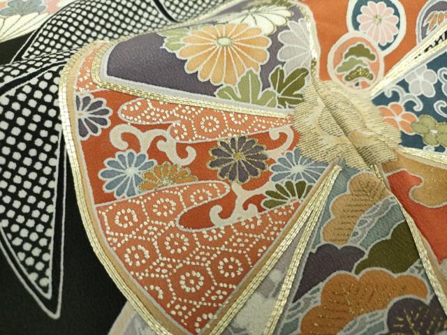 平和屋着物●豪華黒留袖　駒刺繍　吉祥花丸文　金銀彩　正絹　逸品　DAAY1692ps