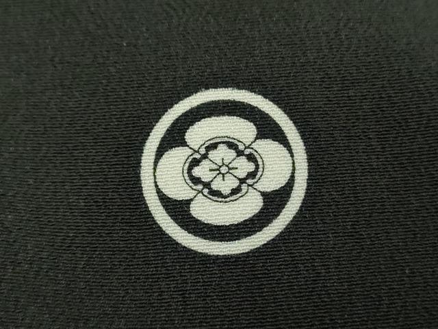 平和屋着物●豪華黒留袖　駒刺繍　吉祥花丸文　金銀彩　正絹　逸品　DAAY1692ps