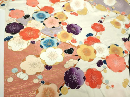 平和屋着物●豪華振袖 駒刺繍 流水枝梅 金彩 正絹 逸品 DAAY1730ps