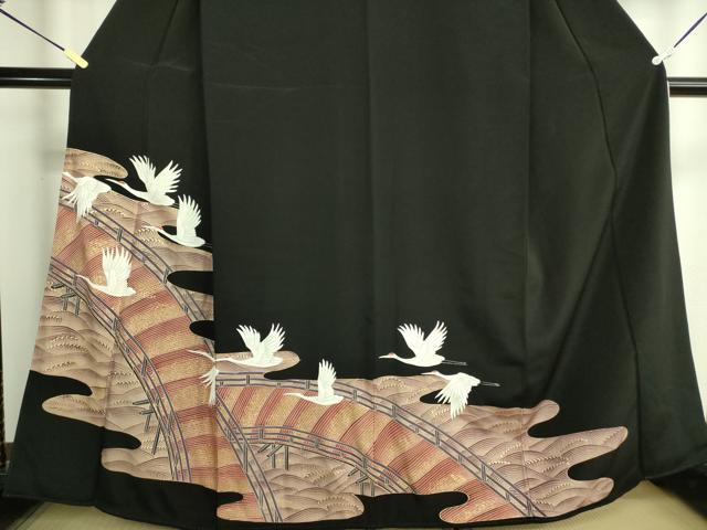 平和屋着物■豪華黒留袖　渡橋流水飛鶴文　金彩　正絹　逸品　DAAY2093op