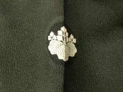 平和屋着物■豪華黒留袖　駒刺繍　菊　松竹梅　銀糸　正絹　逸品　DAAY2156op