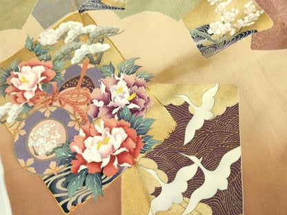平和屋着物■豪華黒留袖　駒刺繍　色紙鼓花鳥文　金彩　正絹　逸品　DAAY2850op