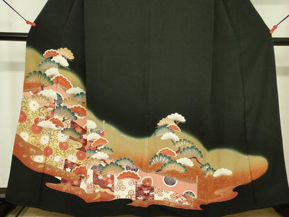 平和屋着物■豪華黒留袖 菊唐草文 松竹梅 暈し染め 金彩 正絹 逸品 DAAY2861op