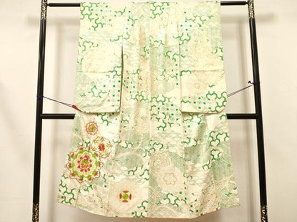 平和屋着物∵女の子 十三参り 子供 祝着 駒刺繍 洋花文 金彩 逸品 DAAY3052ma