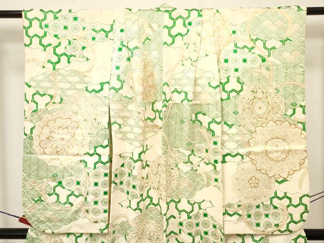 平和屋着物∵女の子 十三参り 子供 祝着 駒刺繍 洋花文 金彩 逸品 DAAY3052ma