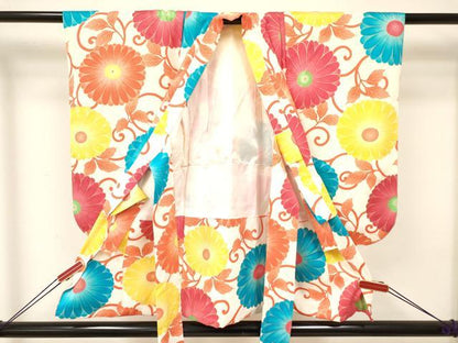 平和屋着物[]七五三　女の子　３歳　祝着　三つ身　菊唐草文　金彩　逸品　DAAY3101ma