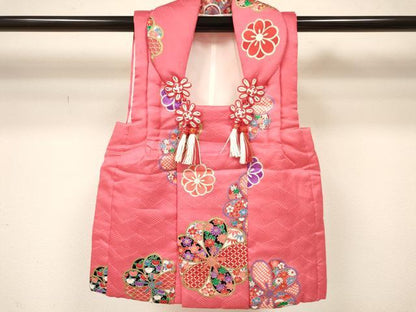 平和屋着物[]七五三　女の子　３歳　祝着　三つ身　長襦袢(無双仕立て・半衿刺繍)・被布セット　舞花文　逸品　DAAY3142ma