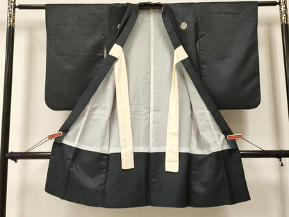 平和屋着物[]七五三　男の子　祝着・羽織セット　駒刺繍　鷹　鷲　立波松文　暈し染め　金彩　洗える着物　DAAY3152ma