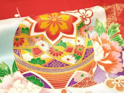 平和屋着物[]七五三　女の子　７歳　祝着　四つ身　襦袢(無双仕立て・半衿刺繍)セット　鞠花蝶文　暈し染め　金彩　逸品　DAAY3156ma