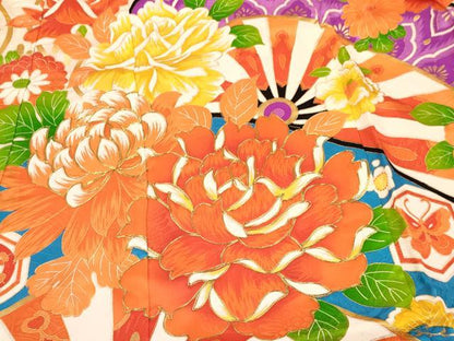 平和屋着物[]七五三　女の子　７歳　祝着　四つ身　襦袢(単衣・半衿刺繍)セット　駒刺繍　片輪車花蝶文　金彩　逸品　DAAY3157ma