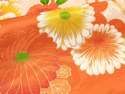 平和屋着物[]七五三　女の子　７歳　祝着　四つ身　襦袢(単衣・半衿刺繍)セット　駒刺繍　片輪車花蝶文　金彩　逸品　DAAY3157ma