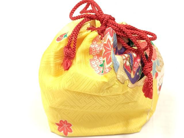 平和屋着物[]七五三　女の子　３歳　祝着　三つ身　長襦袢(単衣)・被布・巾着セット　雪輪重ね玩具花文　暈し染め　金彩　逸品　DAAY3160ma