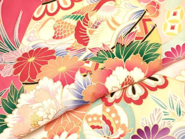 平和屋着物[]お宮参り　女の子　祝着　産着　初着　のしめ　鈴　鴛鴦花蝶文　暈し染め　金彩　逸品　DAAY3181ma