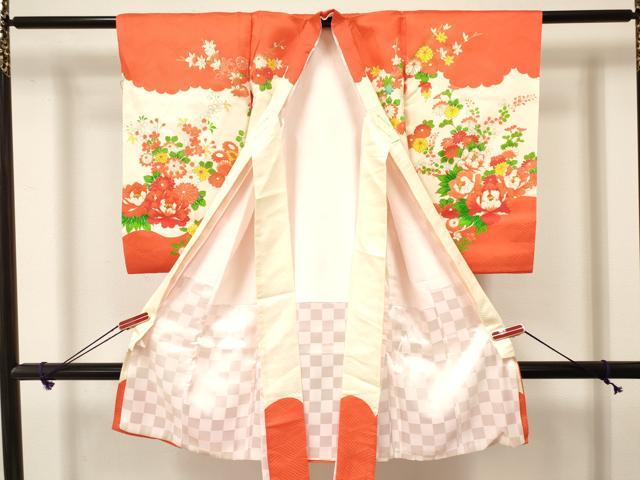 平和屋着物[]お宮参り　女の子　祝着　産着　初着　のしめ　駒刺繍　孔雀花文　金彩　逸品　DAAY3183ma
