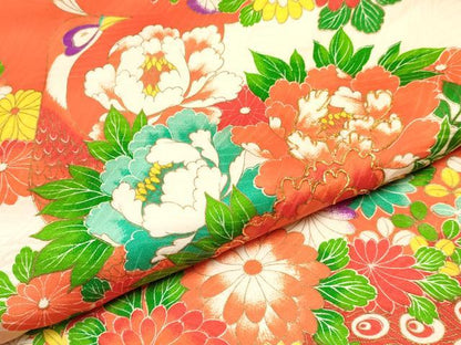 平和屋着物[]お宮参り　女の子　祝着　産着　初着　のしめ　駒刺繍　孔雀花文　金彩　逸品　DAAY3183ma