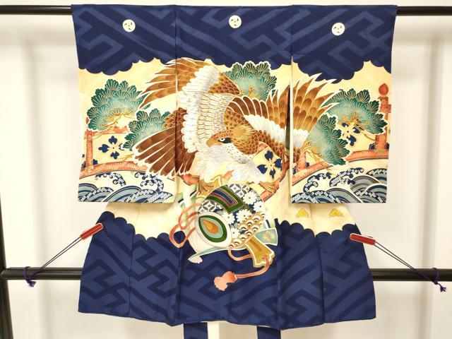 平和屋着物[]お宮参り　男の子　祝着　産着　初着　のしめ　鷹　鷲　打ち出の小槌　花松文　金彩　逸品　DAAY3188ma
