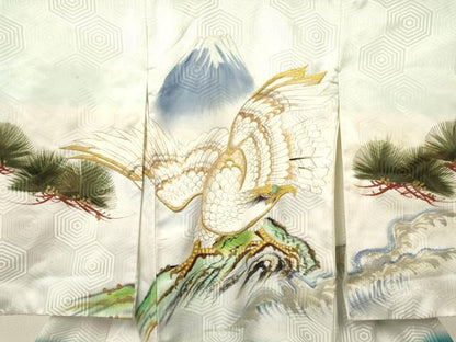 平和屋着物[]お宮参り　男の子　祝着　産着　初着　のしめ　刺繍　鷹　鷲　風景松文　暈し染め　金銀彩　逸品　DAAY3195ma