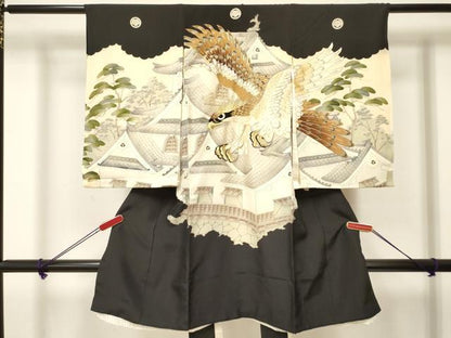 平和屋着物[]お宮参り　男の子　祝着　産着　初着　のしめ　刺繍　鷹　鷲　風景松文　金彩　逸品　DAAY3198ma