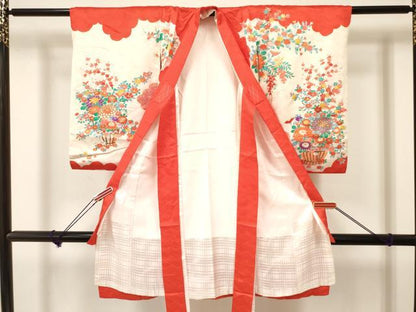 平和屋着物[]お宮参り　女の子　祝着　産着　初着　のしめ　花籠文　金彩　逸品　DAAY3211ma