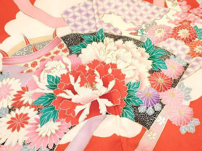 平和屋着物[]お宮参り　女の子　祝着　産着　初着　のしめ　駒刺繍　地紙重ね御所車鴛鴦花文　金銀彩　逸品　DAAY3218ma