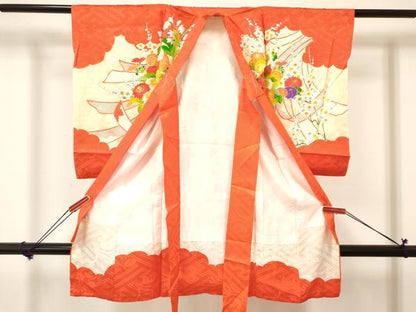 平和屋着物[]お宮参り　女の子　祝着　産着　初着　のしめ　駒刺繍　貝桶花鳥文　金彩　逸品　DAAY3223ma