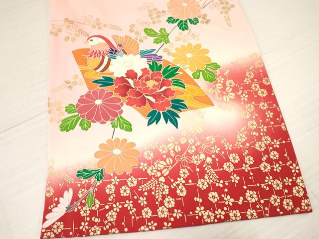 平和屋着物[]お宮参り　女の子　祝着　産着　初着　のしめ　地紙重ね鴛鴦花文　暈し染め　金彩　逸品　DAAY3227ma
