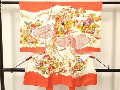 平和屋着物[]お宮参り　女の子　祝着　産着　初着　のしめ　駒刺繍　貝桶花文　金彩　逸品　DAAY3228ma