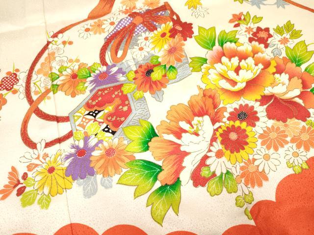 平和屋着物[]お宮参り　女の子　祝着　産着　初着　のしめ　駒刺繍　貝桶花文　金彩　逸品　DAAY3228ma