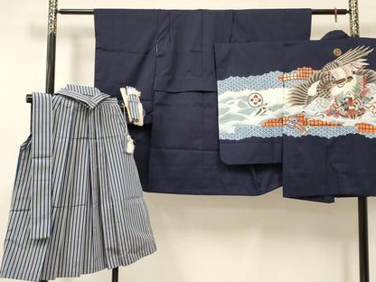 平和屋着物[]七五三　男の子　祝着・羽織・行灯袴・小物セット　鷹　鷲　宝船　金銀彩　洗える着物　DAAY3237ma