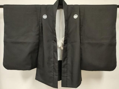 平和屋着物[]七五三　男の子　黒紋付・羽織・長襦袢(単衣)・行灯袴・小物セット　洗える着物　DAAY3240ma