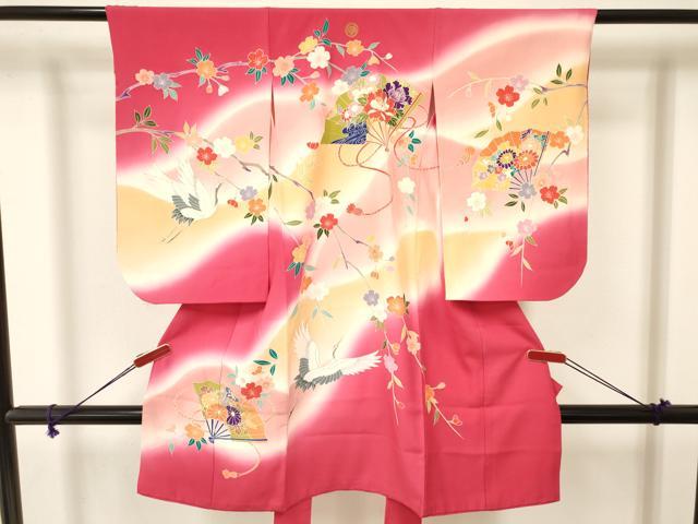 平和屋着物[]七五三 女の子 ３歳 祝着 三つ身 飛鶴扇面花文 暈し染め 金彩 逸品 DAAY3244ma