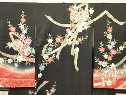 平和屋着物[]七五三　女の子　７歳　祝着　四つ身　駒刺繍　鼓花文　黒地　暈し染め　金彩　逸品　DAAY3251ma