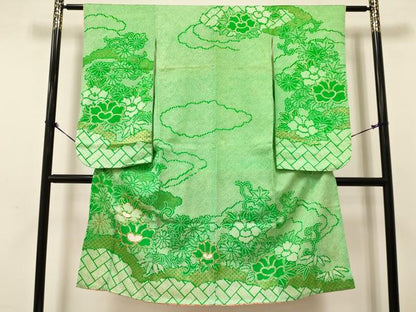 平和屋着物[]七五三　女の子　７歳　祝着　四つ身　駒刺繍　花唐草文　金彩　洗える着物　DAAY3260ma