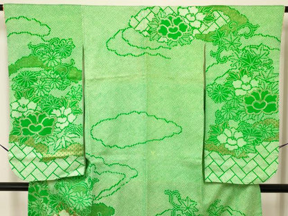 平和屋着物[]七五三　女の子　７歳　祝着　四つ身　駒刺繍　花唐草文　金彩　洗える着物　DAAY3260ma