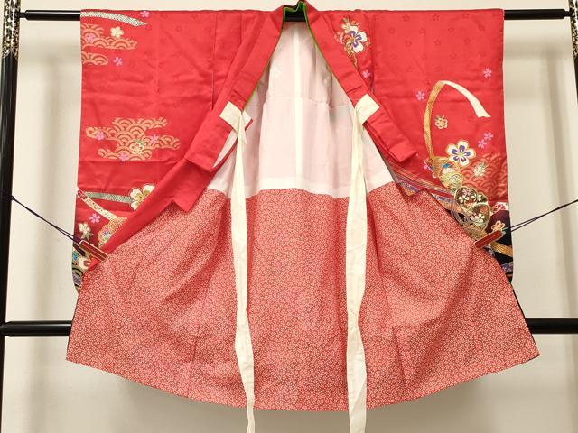 平和屋着物[]七五三 女の子 7歳 祝着 四つ身 駒刺繍 花蝶文 暈