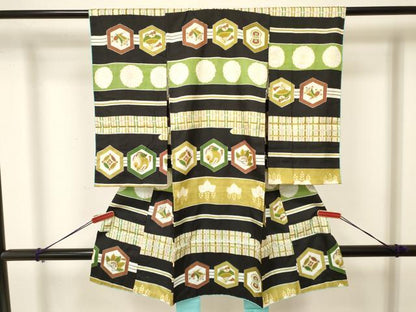 平和屋着物[]お宮参り　男の子　祝着　産着　初着　のしめ　亀甲横段吉祥文　銀彩　逸品　DAAY3375ma