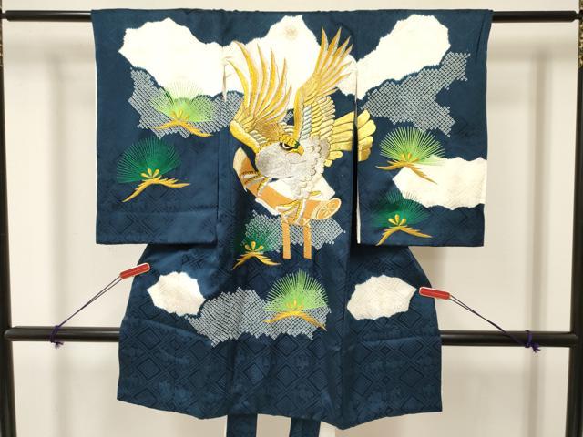 平和屋着物[]お宮参り　男の子　祝着　産着　初着　のしめ　刺繍　絞り　鷹　鷲　松文　金銀糸　逸品　DAAY3376ma
