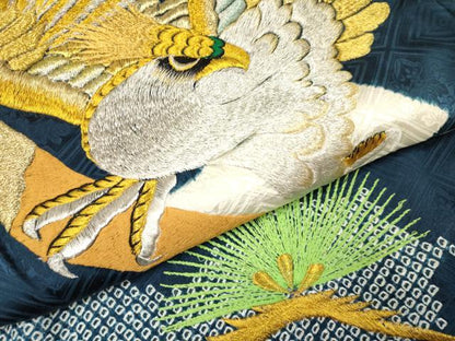 平和屋着物[]お宮参り　男の子　祝着　産着　初着　のしめ　刺繍　絞り　鷹　鷲　松文　金銀糸　逸品　DAAY3376ma