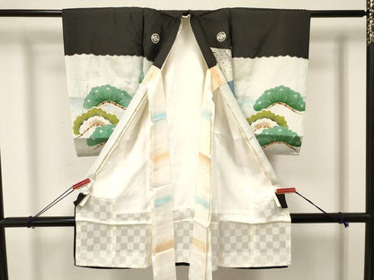 平和屋着物[]お宮参り　男の子　祝着　産着　初着　のしめ　駒刺繍　鷹　鷲　誰が袖花松文　暈し染め　銀彩　逸品　DAAY3378ma