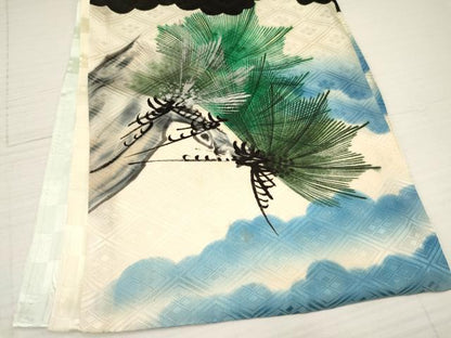 平和屋着物[]お宮参り　男の子　祝着　産着　初着　のしめ　手描き　刺繍　虎　寅　松文　銀彩　逸品　DAAY3380ma