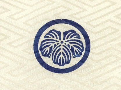 平和屋着物[]お宮参り　男の子　祝着　産着　初着　のしめ　刺繍　鷹　鷲　松文　暈し染め　金彩　逸品　DAAY3381ma