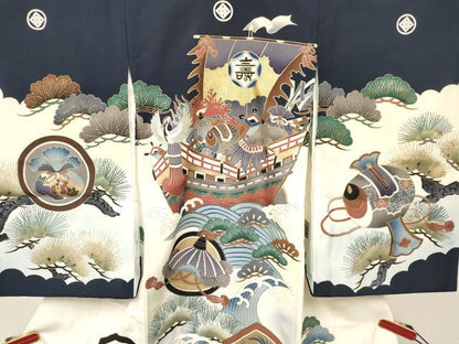 平和屋着物[]お宮参り　男の子　祝着　産着　初着　のしめ　宝船　飛鶴松文　暈し染め　金彩　逸品　DAAY3384ma