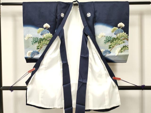 平和屋着物[]お宮参り　男の子　祝着　産着　初着　のしめ　鷹　鷲　破れ色紙重ね　源氏車梅松文　暈し染め　金彩　逸品　DAAY3386ma