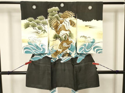 平和屋着物[]お宮参り　男の子　祝着　産着　初着　のしめ　鷹　鷲　立波松文　暈し染め　逸品　DAAY3389ma