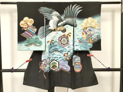 平和屋着物[]お宮参り　男の子　祝着　産着　初着　のしめ　刺繍　鷹　鷲　亀甲源氏車笹松文　暈し染め　金彩　逸品　DAAY3399ma