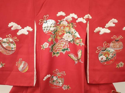 平和屋着物[]お宮参り　女の子　祝着　産着　初着　のしめ　舞蝶鞠花文　金銀彩　逸品　DAAY3410ma