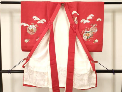 平和屋着物[]お宮参り　女の子　祝着　産着　初着　のしめ　舞蝶鞠花文　金銀彩　逸品　DAAY3410ma