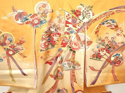 平和屋着物[]お宮参り　女の子　祝着　産着　初着　のしめ　糸車　貴重扇面花蝶丸文　暈し染め　金彩　逸品　DAAY3425ma