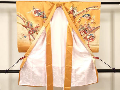 平和屋着物[]お宮参り　女の子　祝着　産着　初着　のしめ　糸車　貴重扇面花蝶丸文　暈し染め　金彩　逸品　DAAY3425ma