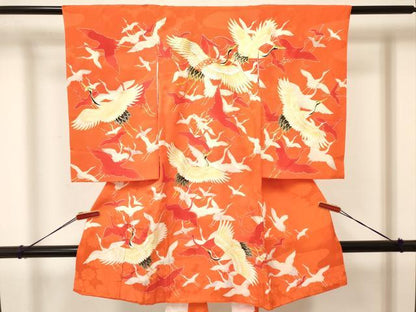 平和屋着物[]お宮参り　女の子　祝着　産着　初着　のしめ　駒刺繍　群れ鶴　金彩　逸品　DAAY3429ma